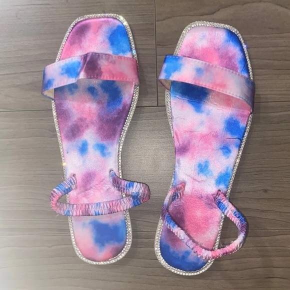 Sandals - Picture 3 of 5